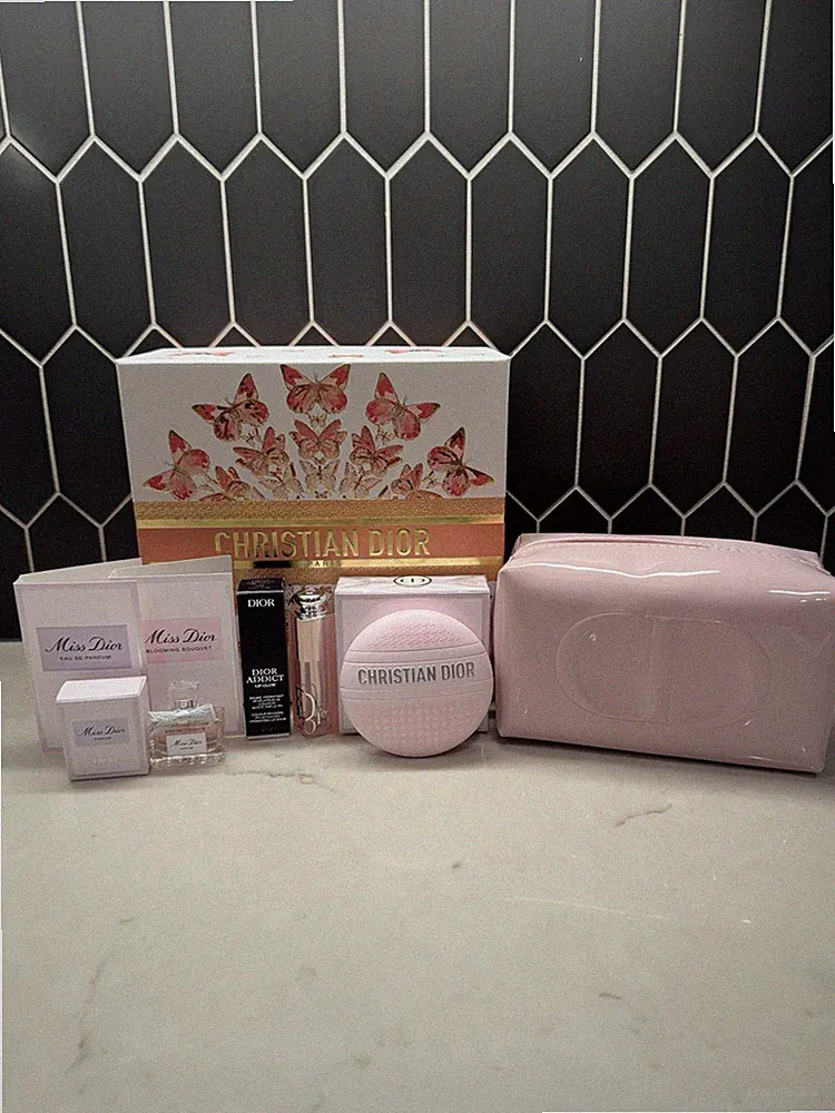 DIOR Beauty & Fragrance 6 PC Gift Set - 2026 Mother’s Day