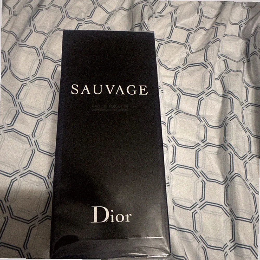 Dior Sauvage Eau de Toilette Spray Men's Fragrance Regular Size