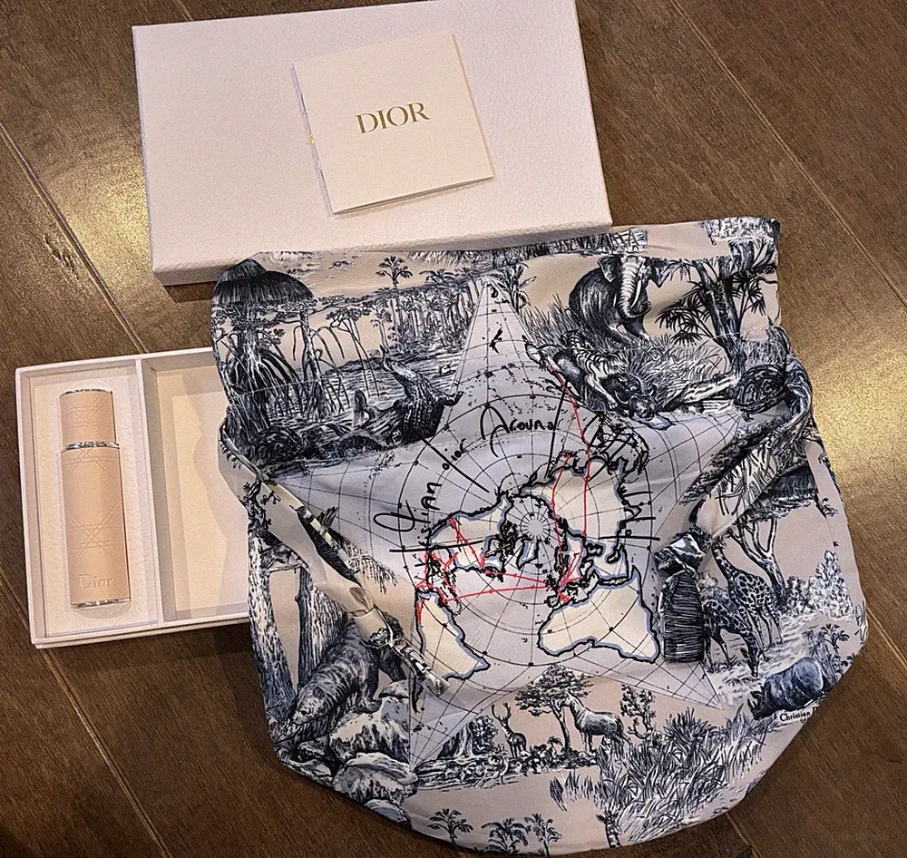 Miss Dior Refillable Travel Perfume Spray Around The World Bucket Bag Gift Set